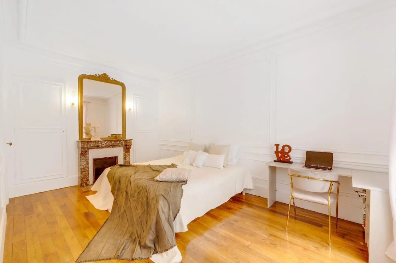 פריז Luxurious Flat Champs Elysee 0*,