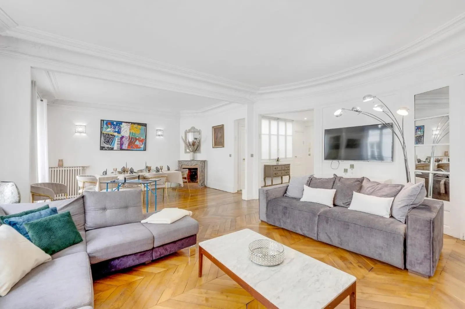 פריז Luxurious Flat Champs Elysee 0*,  צרפת